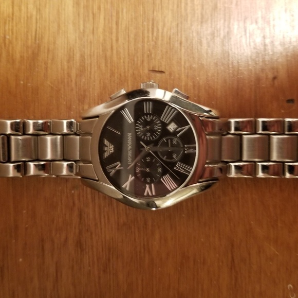 Emporio Armani AR0673 Wrist Watch - Picture 1 of 3